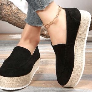 Fashion wedges, brand new, never worn! Size 39, but closer to a size 40.